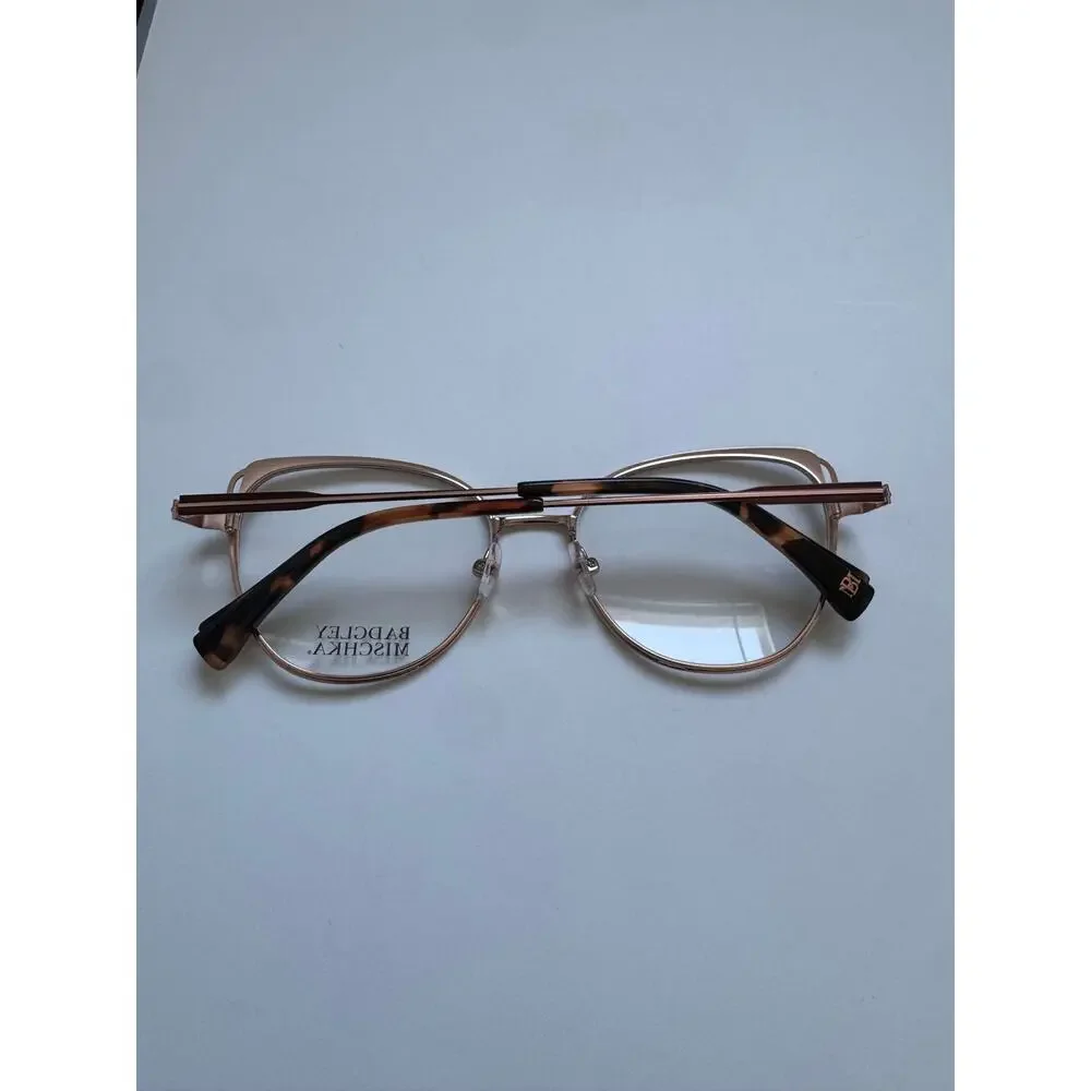 Badgley Mischka type 	140